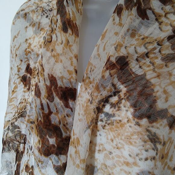 Brown marble wrap 72 by 56. Elegant, Fun, Warm - Picture 3 of 4